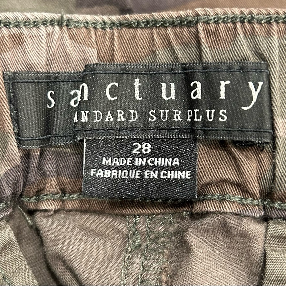 Sanctuary Standard Surplus Cargo Camo Pants, Size 28 - Picture 10 of 12